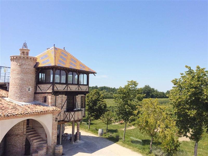 Château Saint Louis · l'architecture persane du domaine